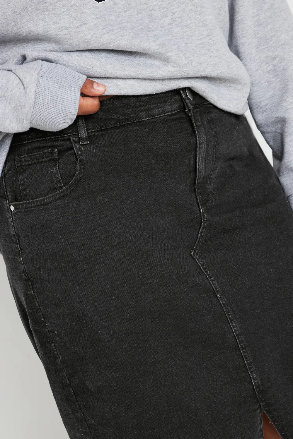 YOURS Curve Black Midi Stretch Denim Skirt