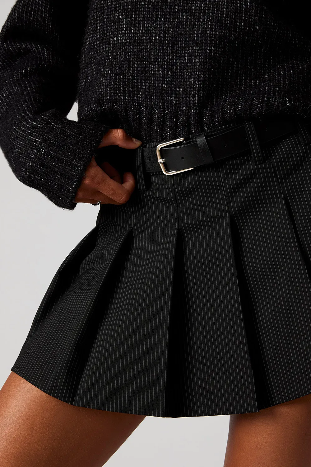 STRETCH SUITING SKIRT BLACK