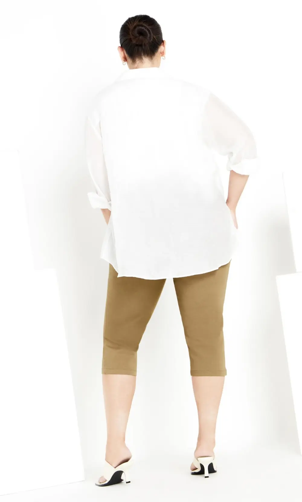 Evans Brown Pull On Cropped Jeans