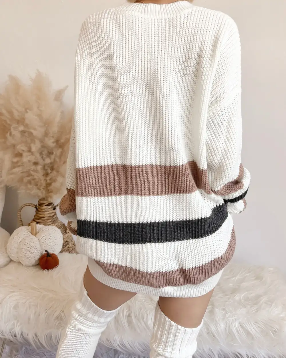 VINTAGE INSPIRED: HALLIE OVERSIZED KNIT SWEATER