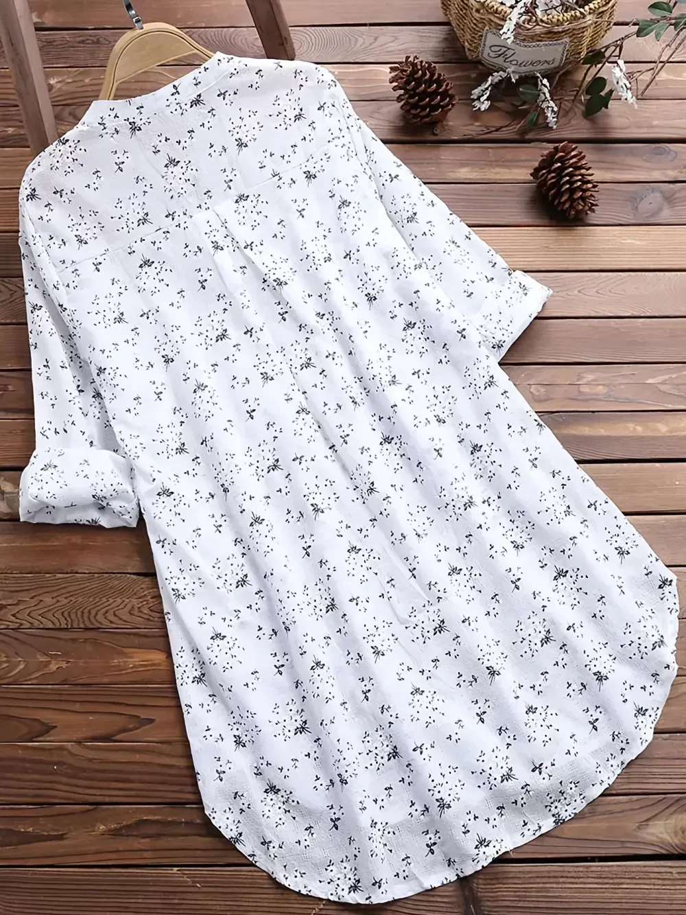 Plus Size Floral Print Long Sleeve Button Up Shirt, Women's Plus Turn Down Collar Casual Top