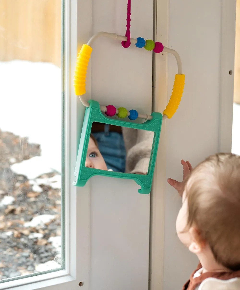 Mobi Peeka Development Mirror