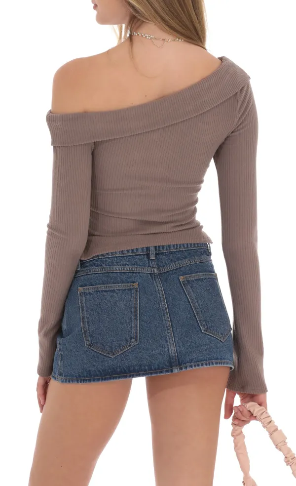 Ribbed Off Shoulder Top in Taupe
