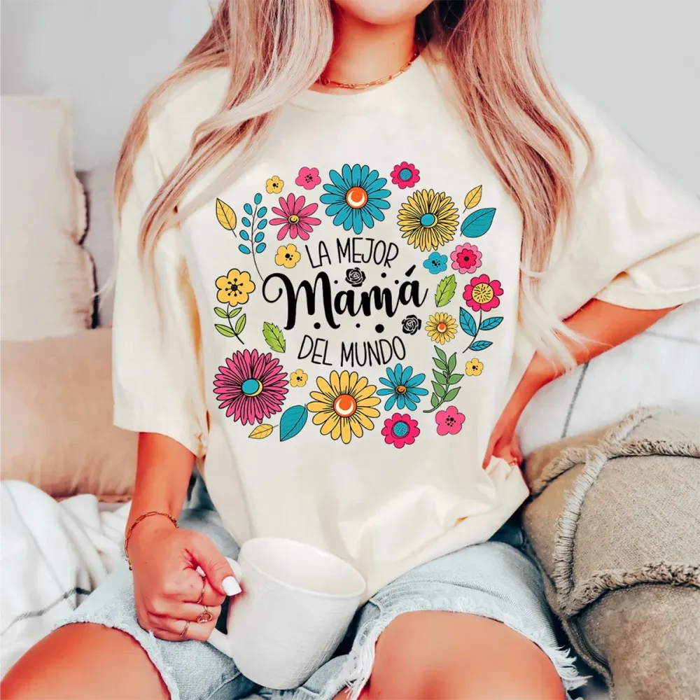 La Mejor Mama Del Mundo Printed Round Neck Short Sleeve T-Shirt