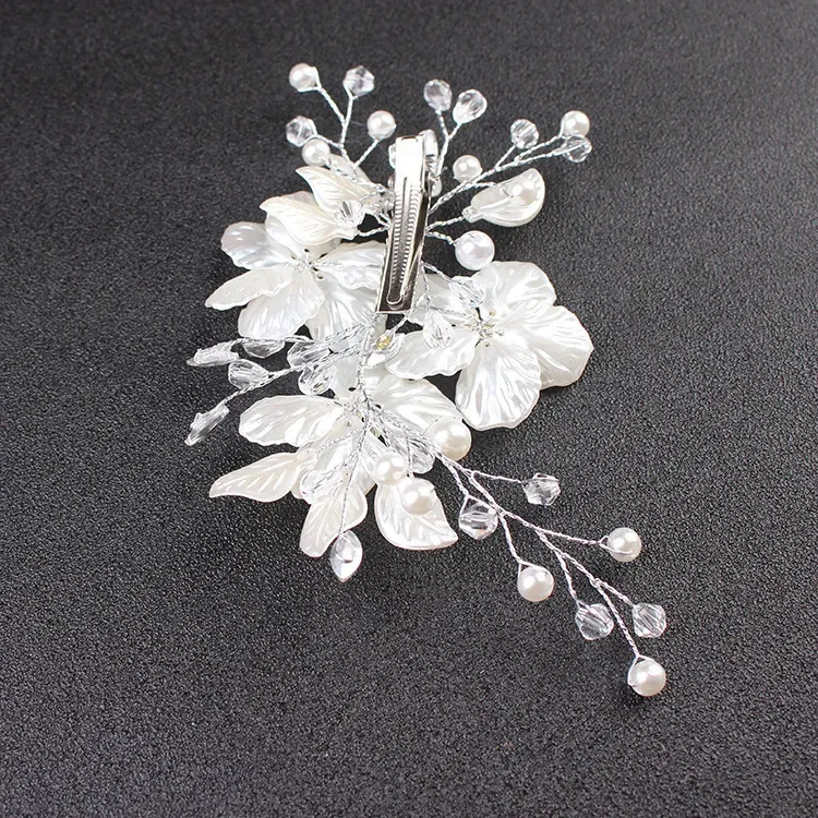 White Shell Petal Handmade Pearl Crystal Hair Clip