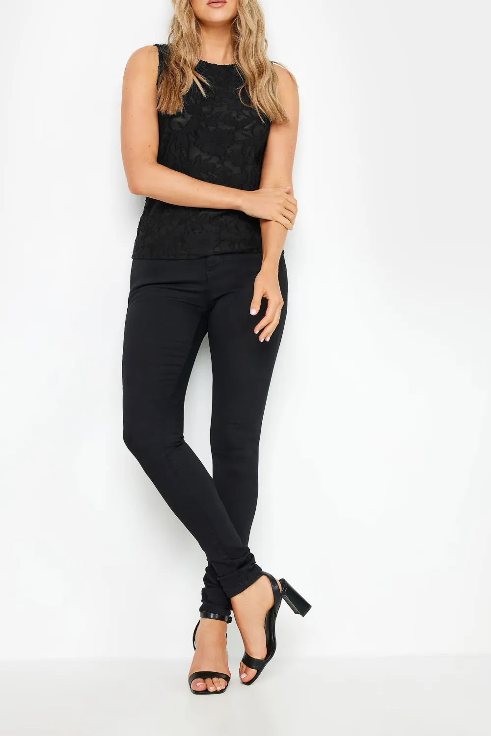 Rotten Flower Knitted Vest