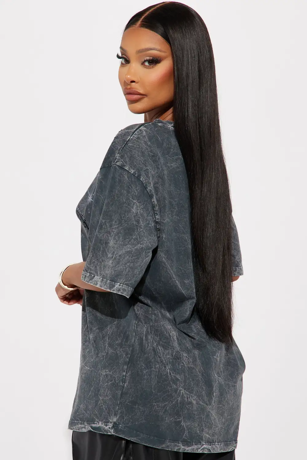 Libra Distressed Tee - Charcoal