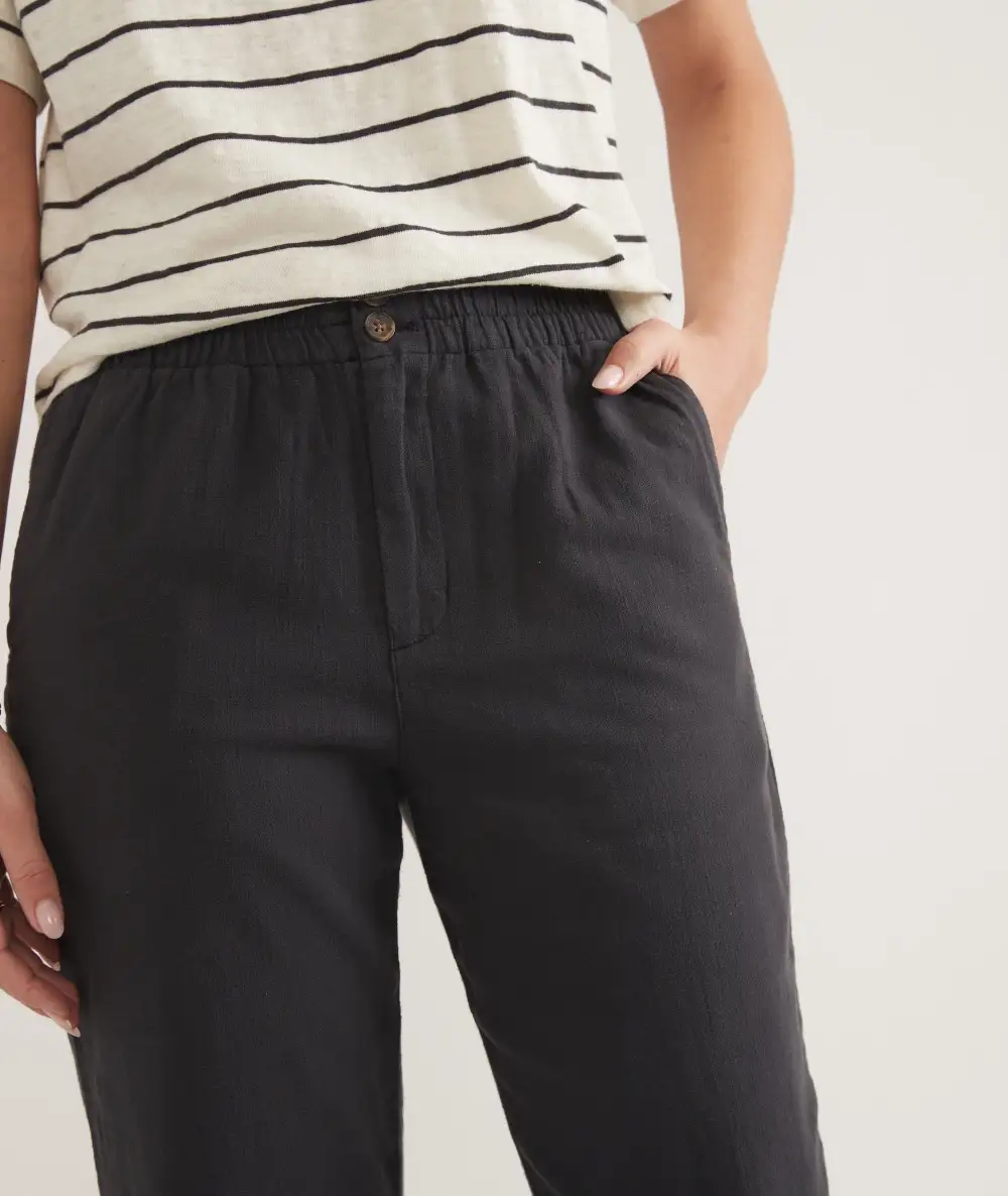 Ankle-Cut Black Trousers