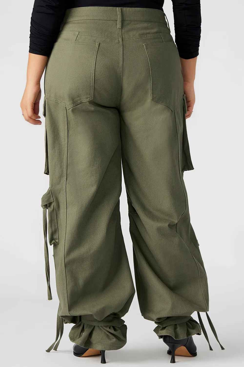 MID CARGO PANT BLACK