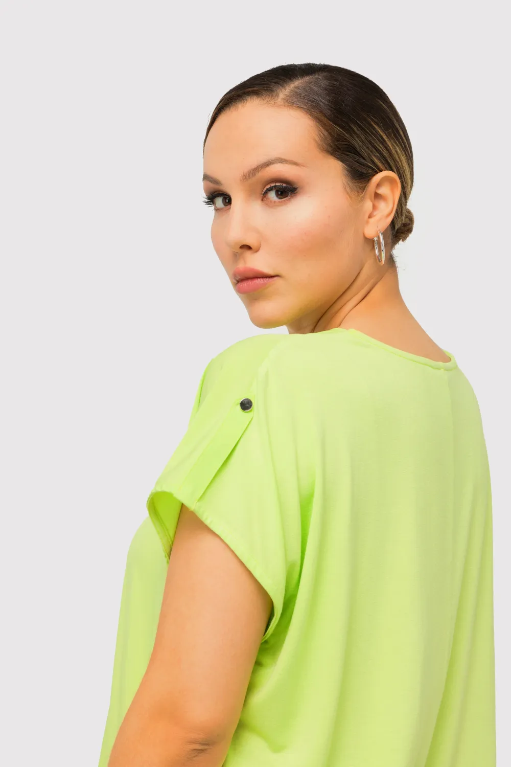 Blush Oversized V-Ausschnitt, Zierfalten Halbarm