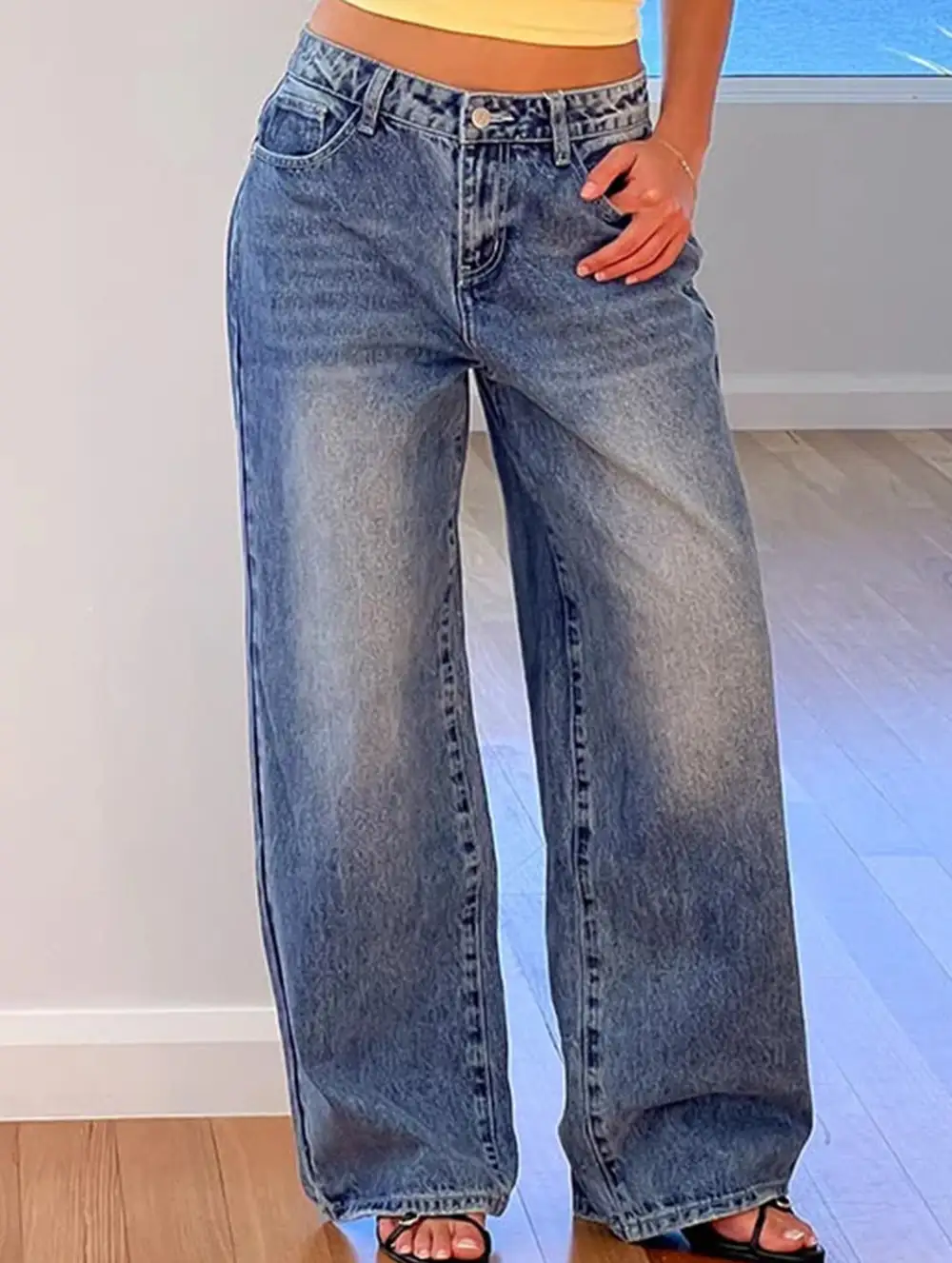 Retro Washed Heart Patterned Wide-Leg Jeans