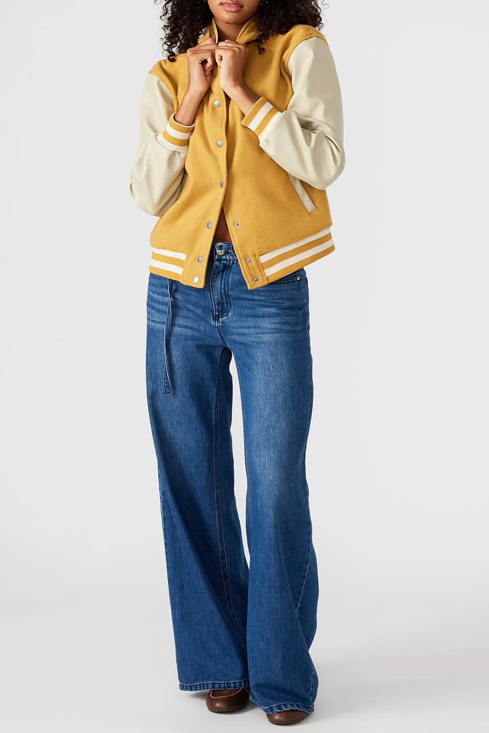 HOODED JACKET MUSTARD