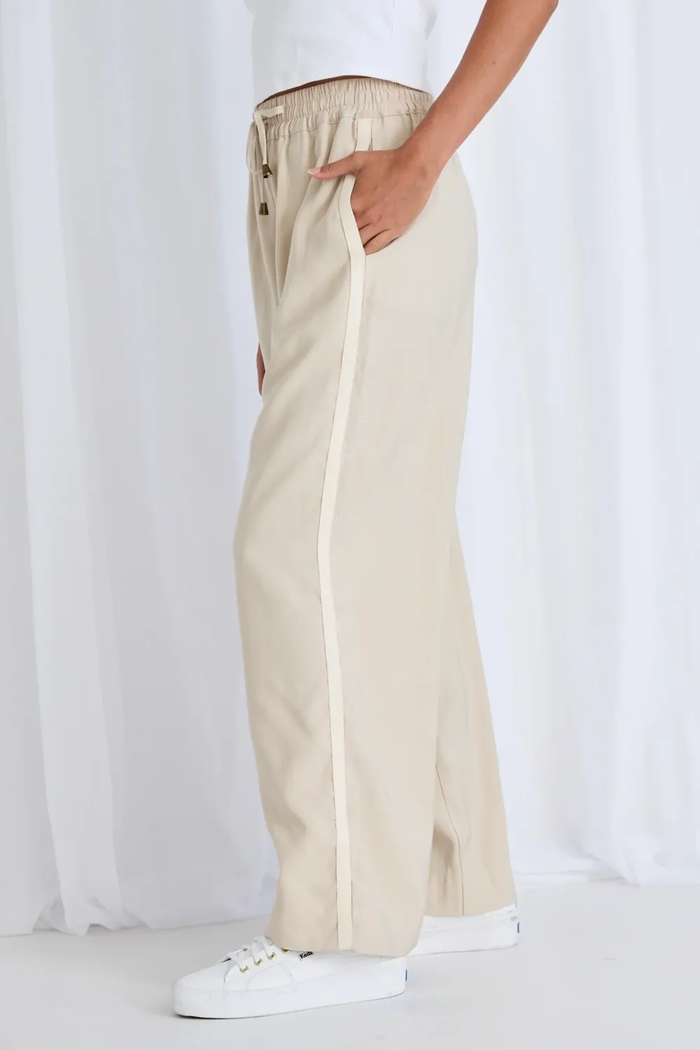 Sand Stripe Side Tape Wide Leg Pants