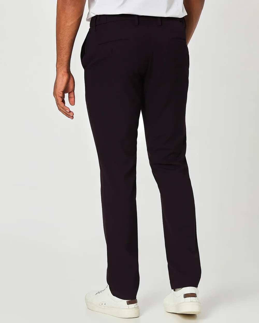 Classic Versatile Slim-Fit Straight-Leg  Maroon Trousers