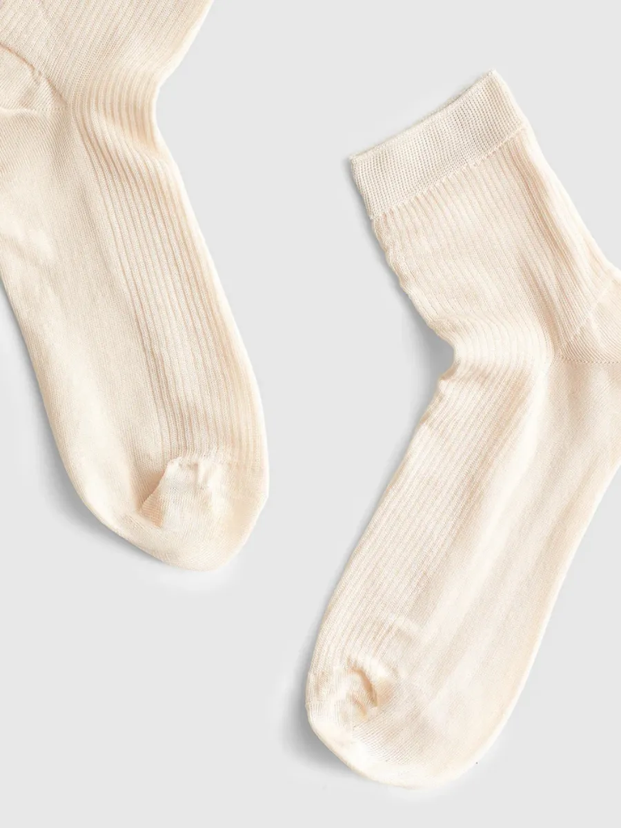 Soft Cream Ribbed Socks