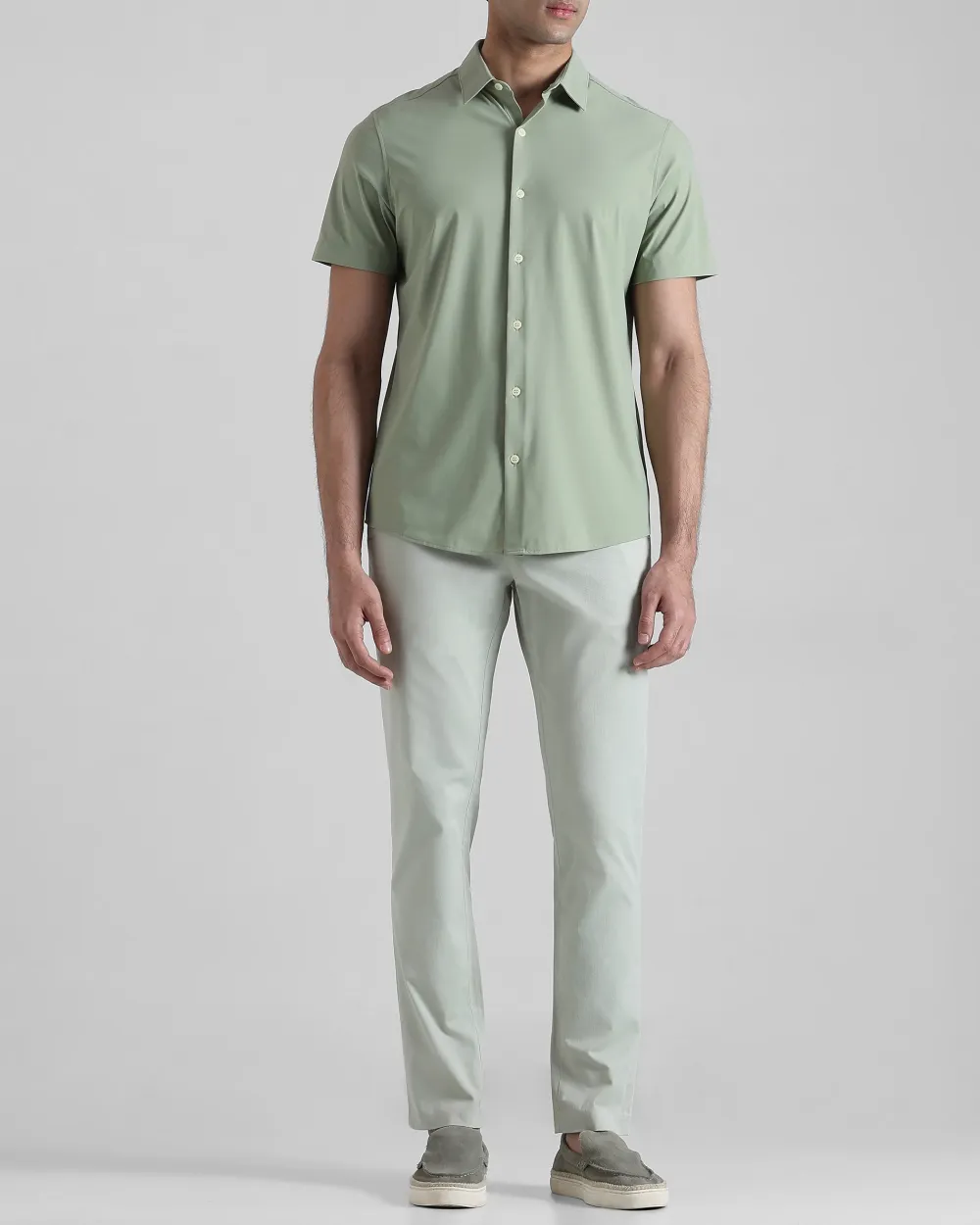 Leisure Simple Slim-Fit Breathable Sage Shirt