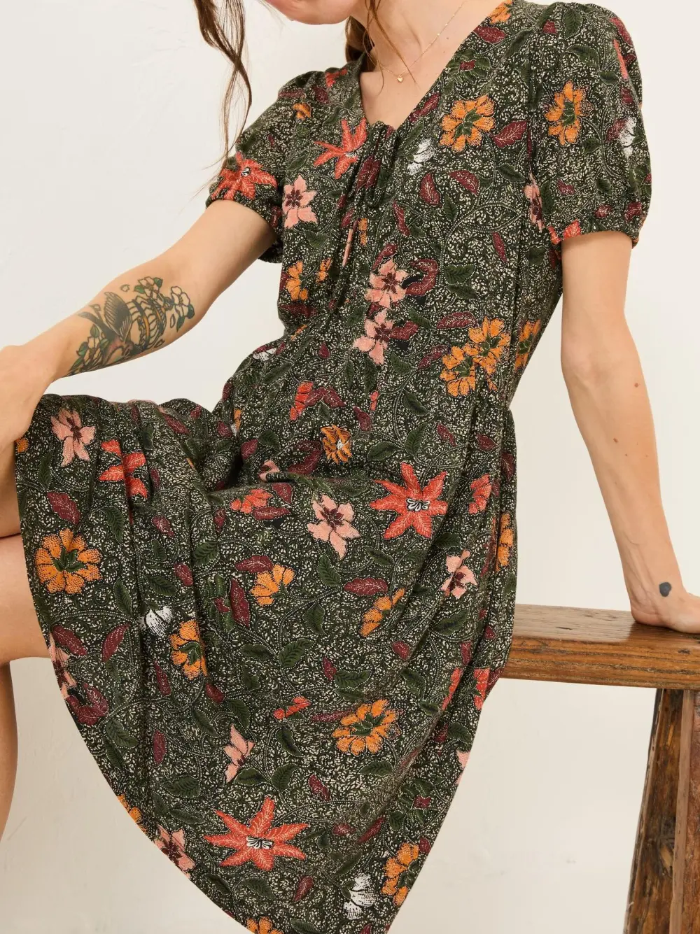 Nell Black Floral Short Sleeve V-Neck Midi Dress