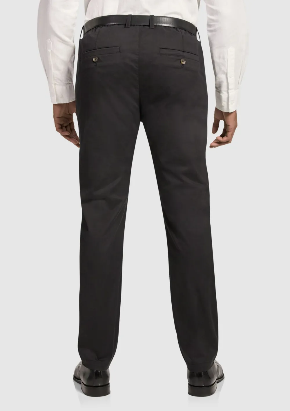 BLACK RELAXED TAPERED CHINO