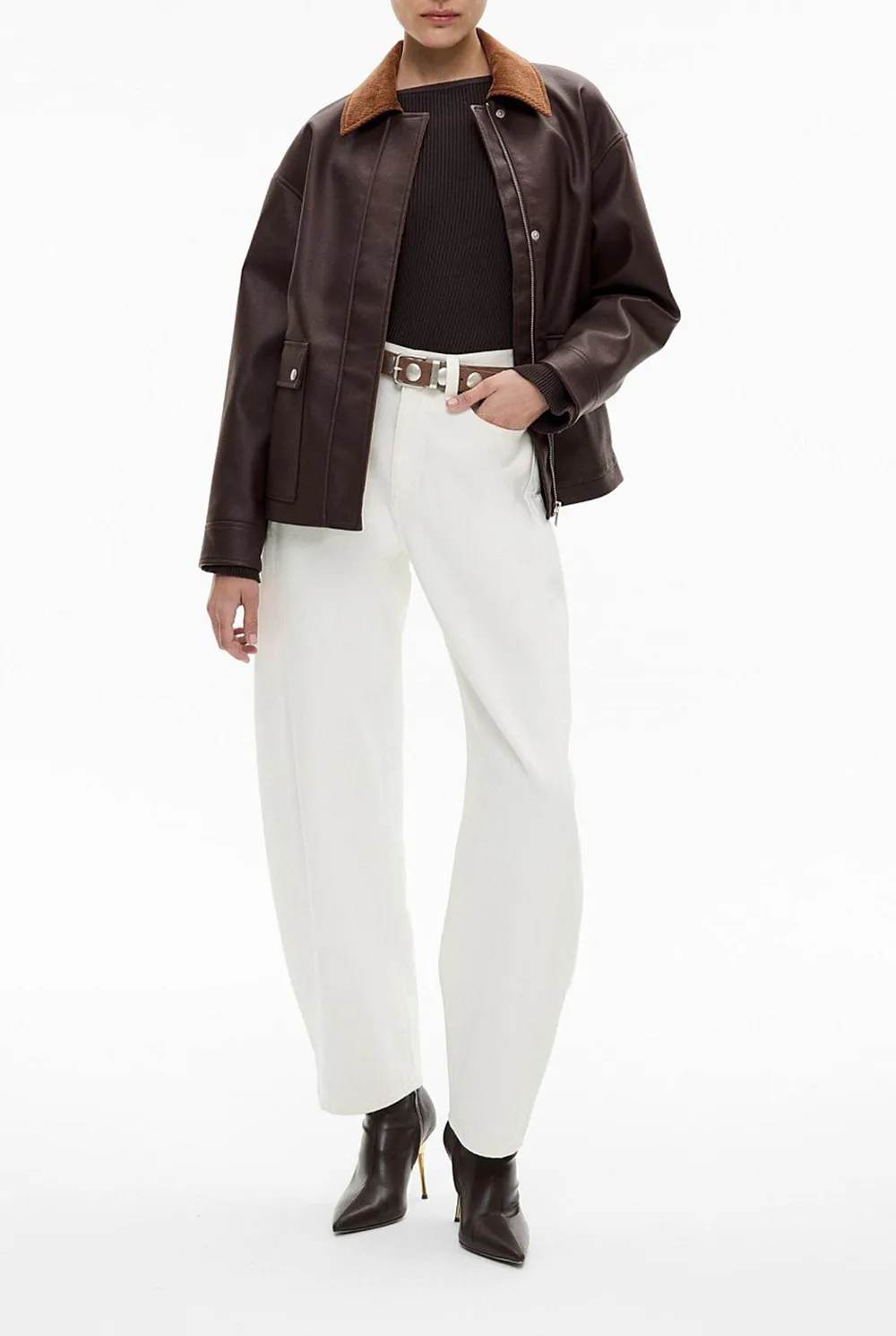 Fitted And Warm Knitted Sweater With Boat Neck