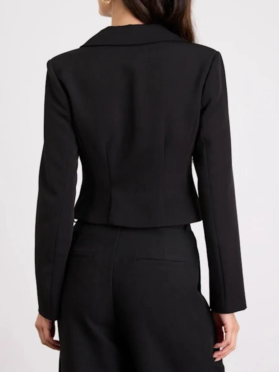 Fitted Lapel Crop Blazer