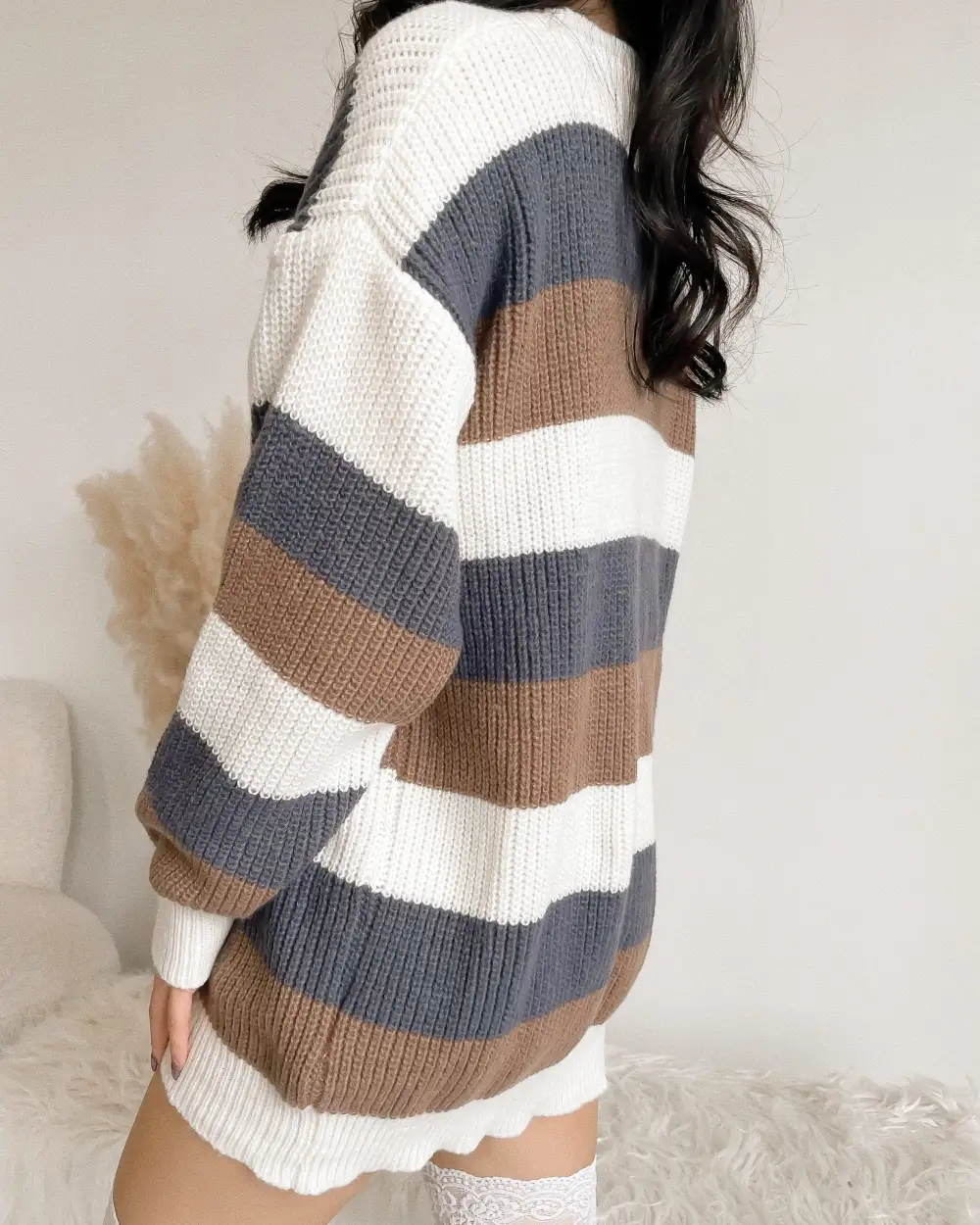 VINTAGE INSPIRED: ZOEY OVERSIZED SWEATER