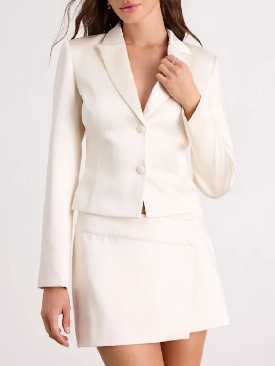 Buttoned Cropped Blazer