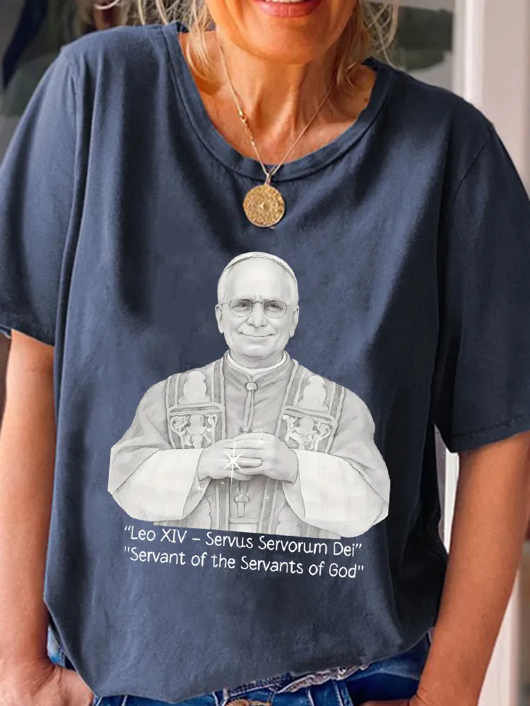 Women'S He Holds The Keys To The Vatican And To Our Hearts Round-Neck Short-Sleeved T-Shirt