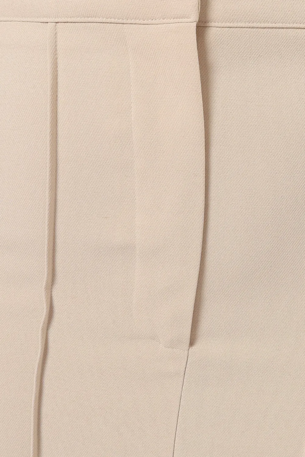 BLACK AND WHITE HIP SKIRT