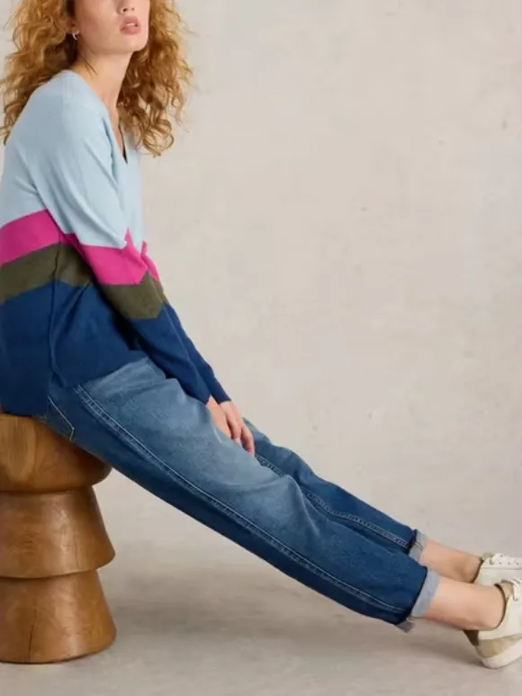 Long Sleeve V-Neck Jumper