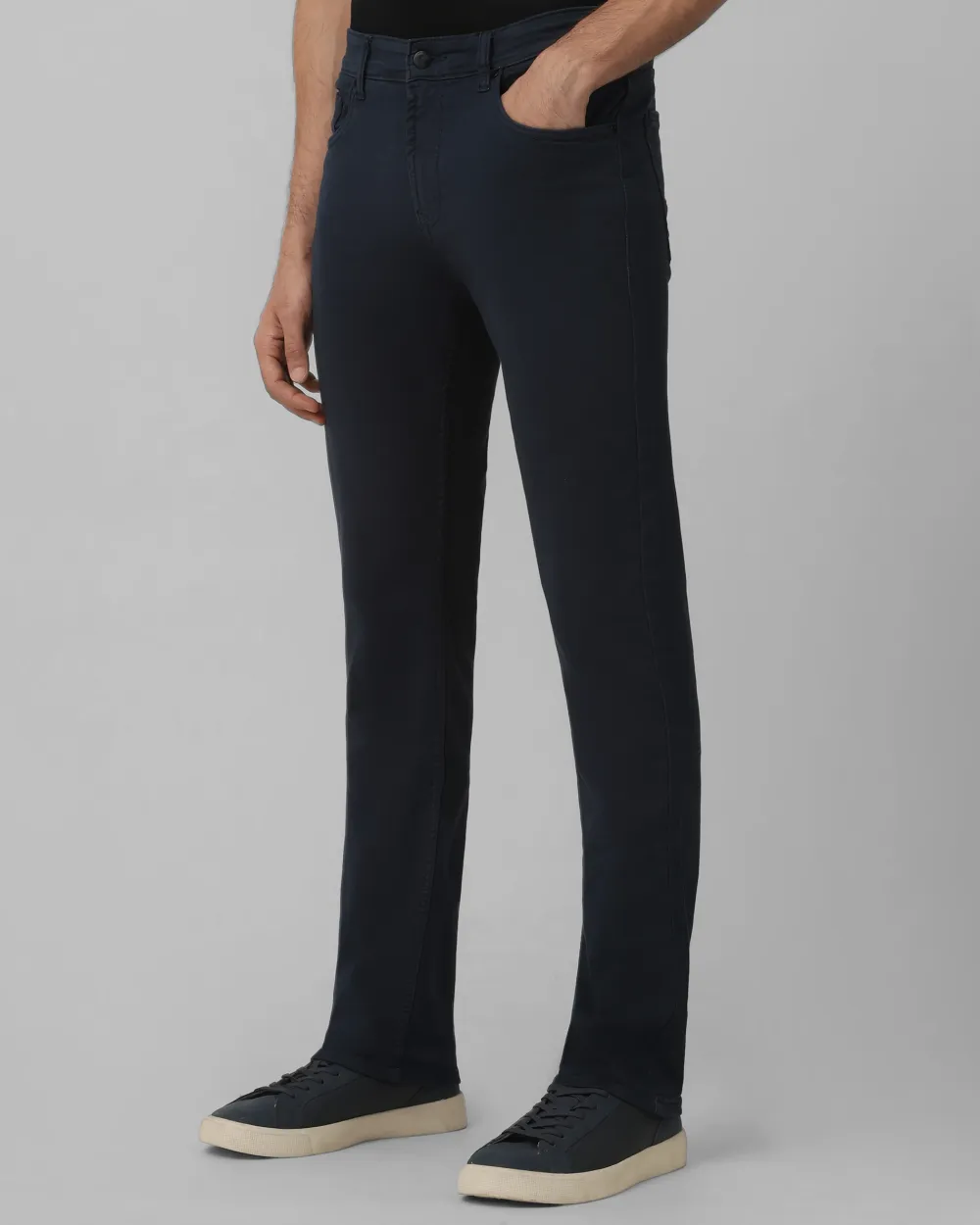 Classic Comfortable Straight Black Jeans