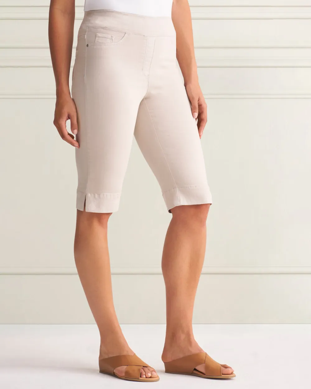 Twill Elastic Waist Knee Length Shorts