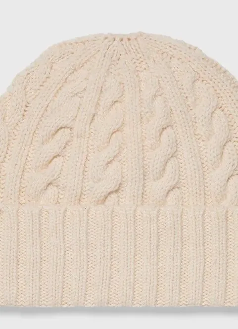 Classic Lambswool Cable Knit Beanie