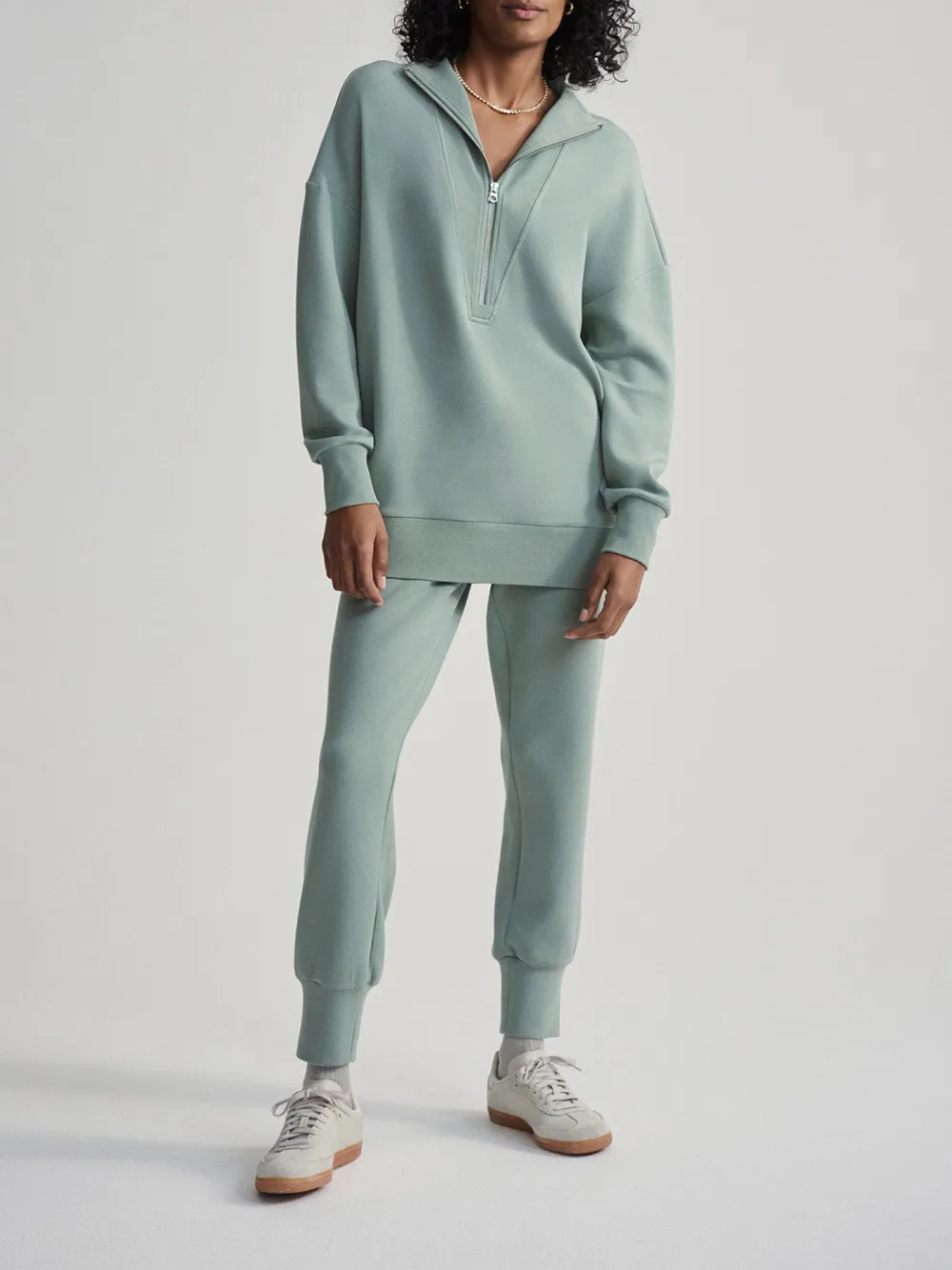 Trendy Quarter-Zip High-Collar Sweatshirt