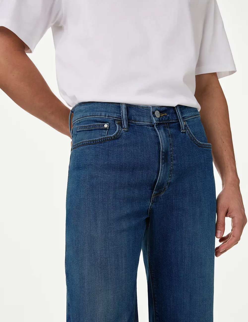 Dark Straight Stretch Jeans