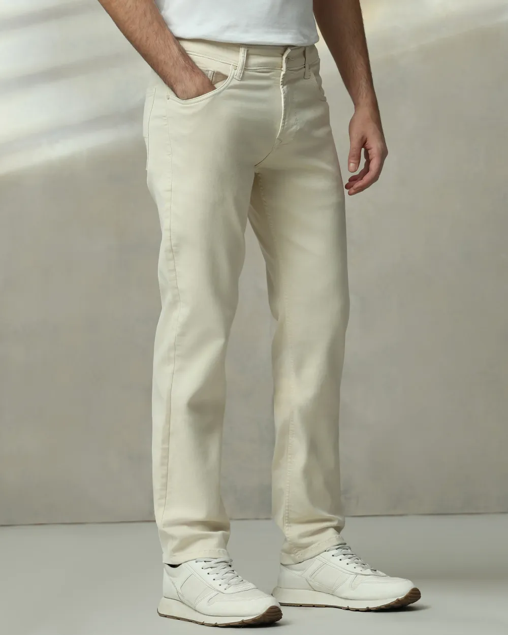 Classic Versatile And Comfortable Straight Off White Jeans