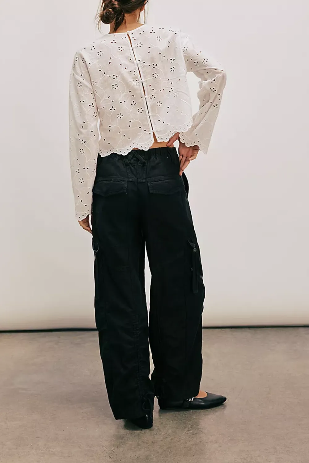 Cargo Pocket Wide Leg Pants