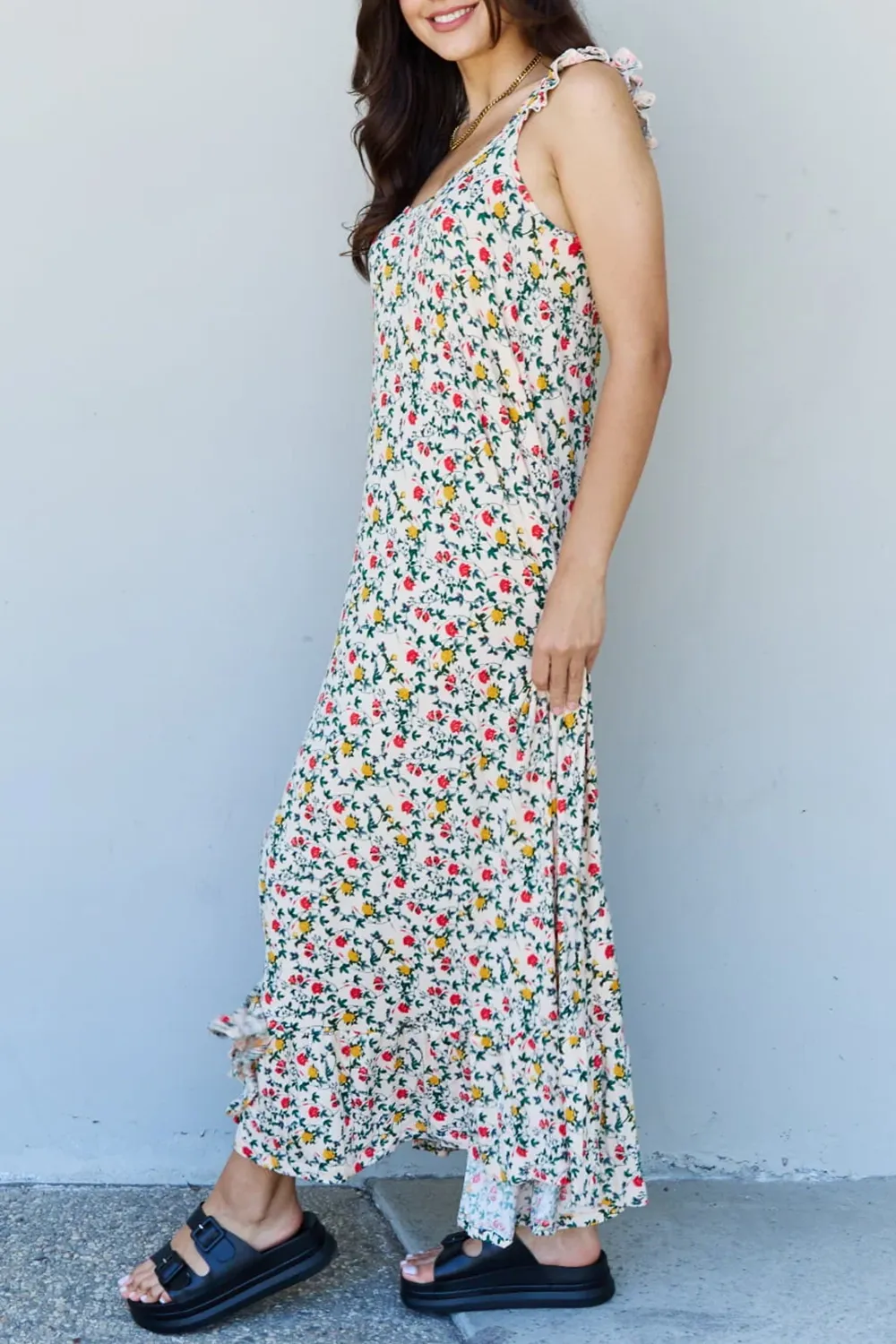 Elegant Holiday White Floral Crew Neck Dress