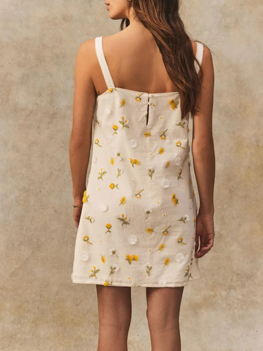 Summer Gentle Yellow Floral Embroidered Slim Dress