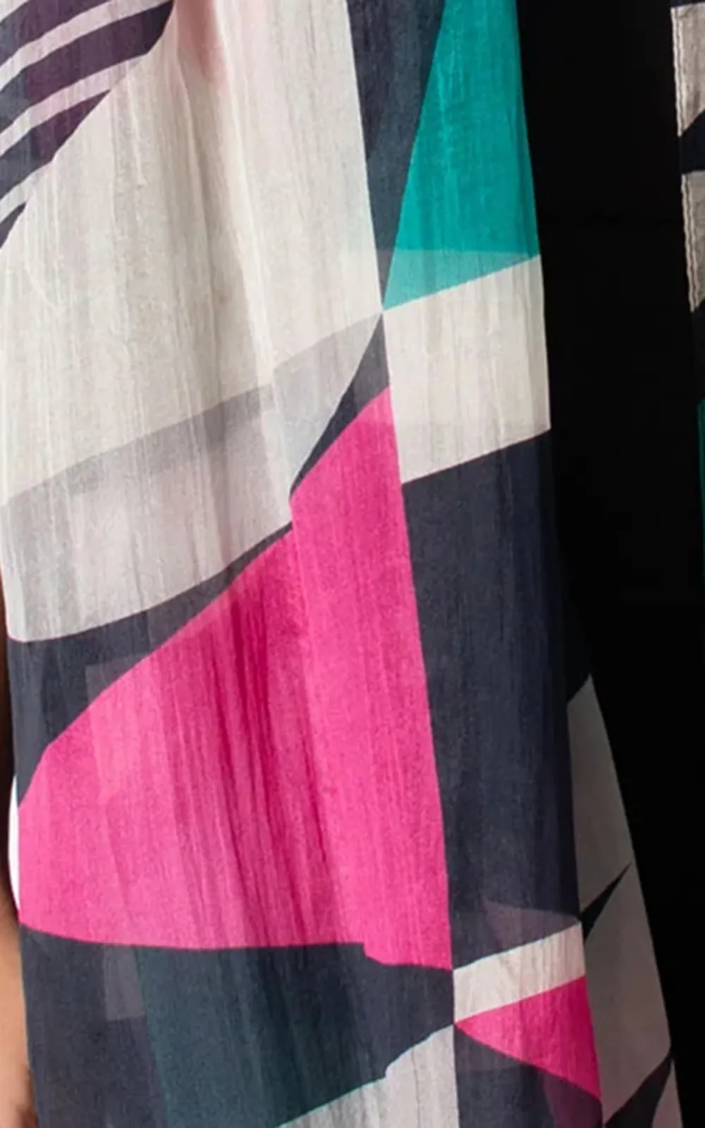 Designer Geometric Contrast Color Women's Scarf