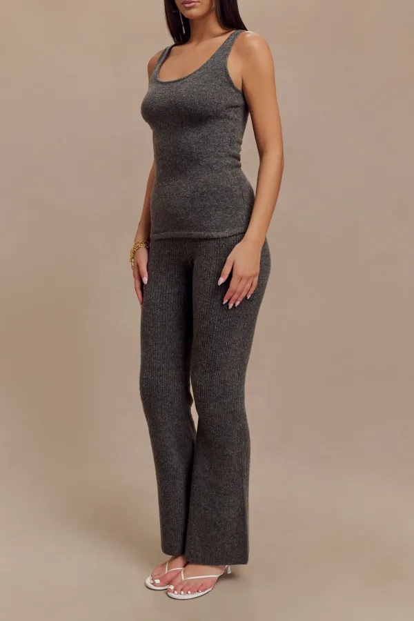 Straight Leg Knit Pant