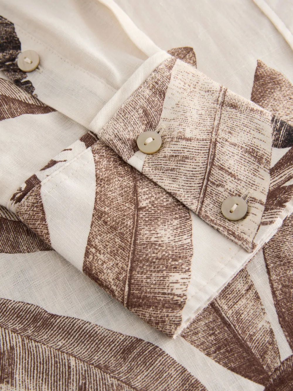 Ecru Palm Print Linen Flat Collar Loose Long Sleeve Shirt