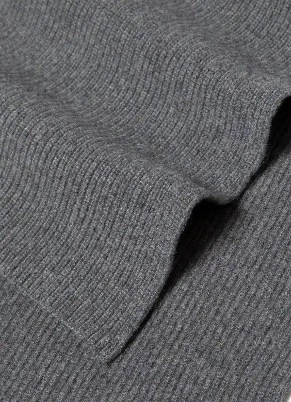 Casual Cashmere Ribbed Scarf