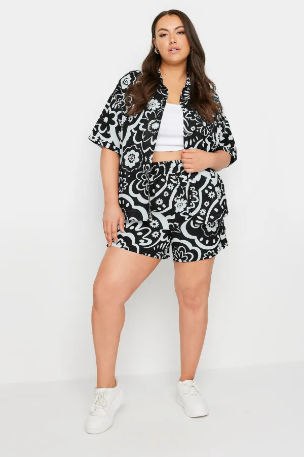 YOURS Curve White Abstract Print Shorts