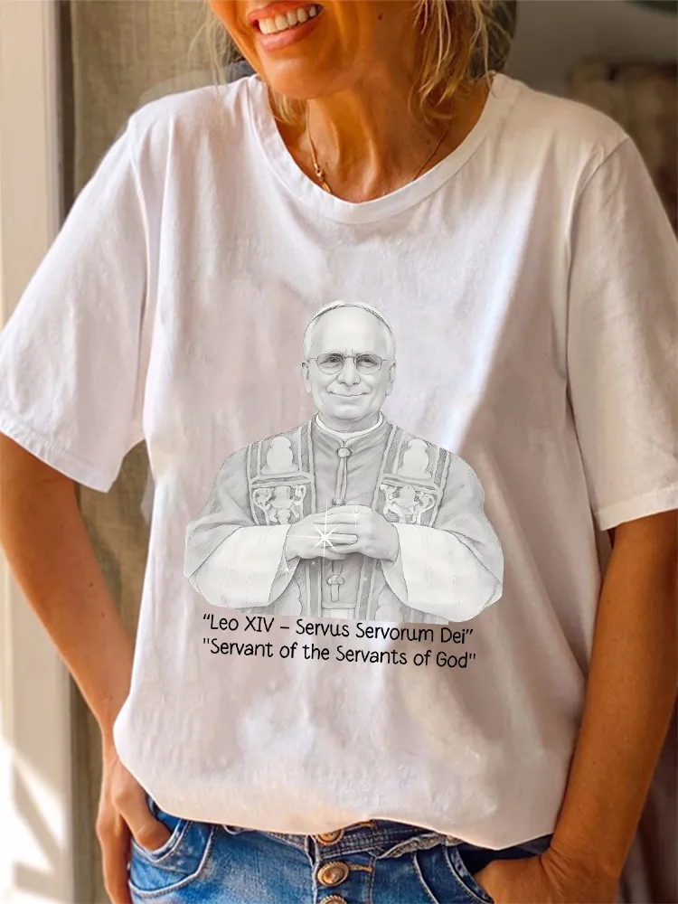 Women'S He Holds The Keys To The Vatican And To Our Hearts Round-Neck Short-Sleeved T-Shirt