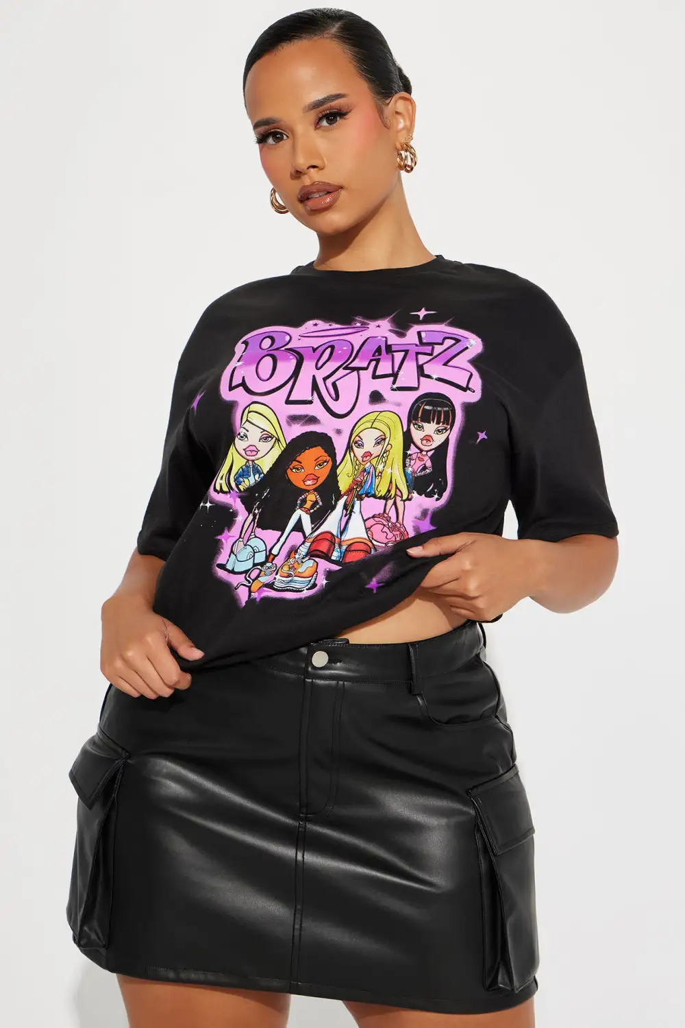 Bratz Pack Art Bruch Graphic Tee - Black