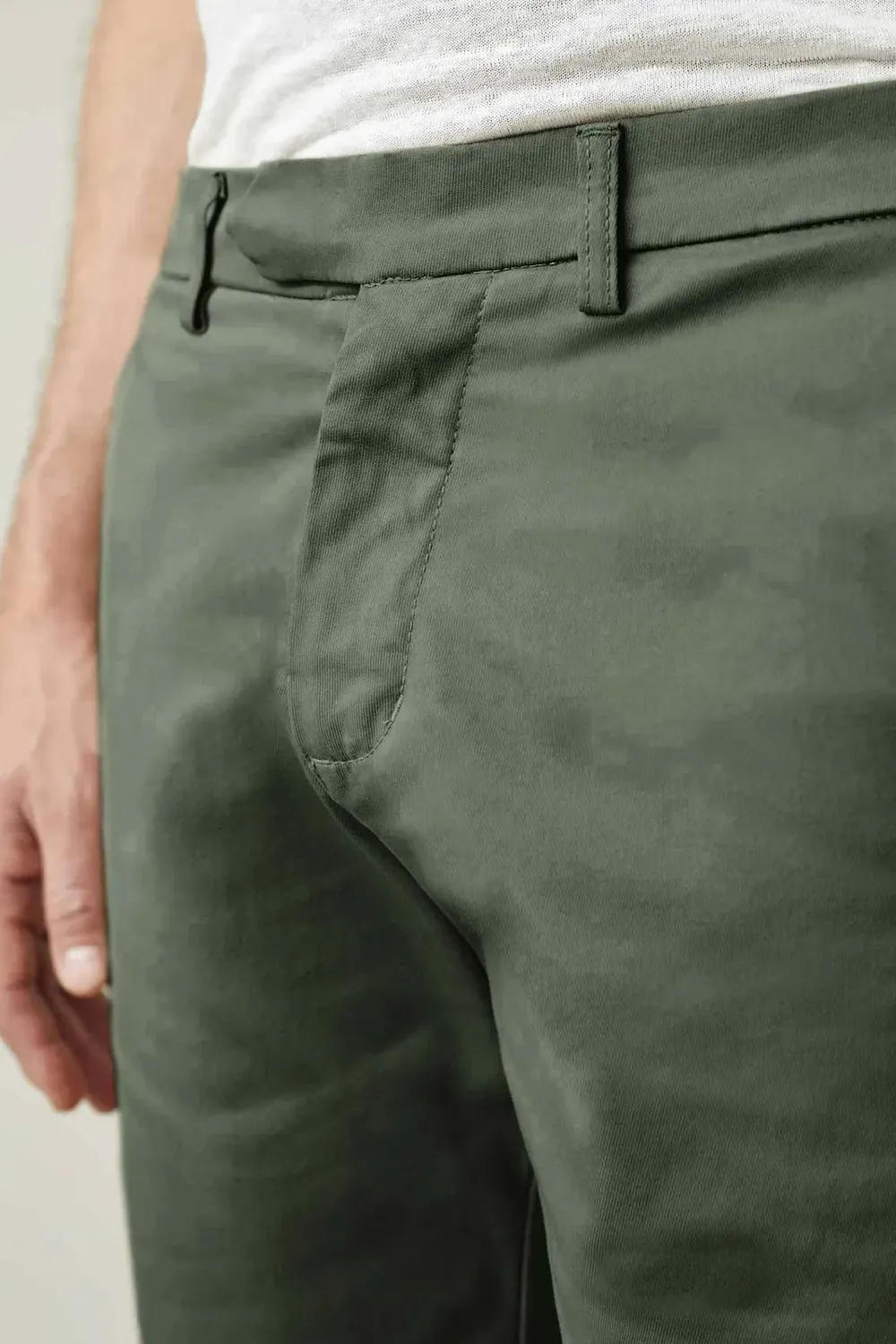 Belt Loops With Additional Central Belt Fastener Shorts