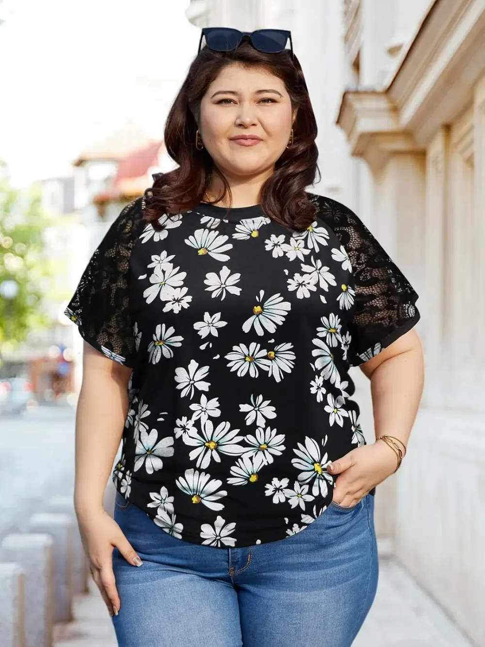 HDLTE Womens Plus Size Tops Floral Bell Sleeves Blouses Summer Crewneck Tunic Loose Casual T Shirts