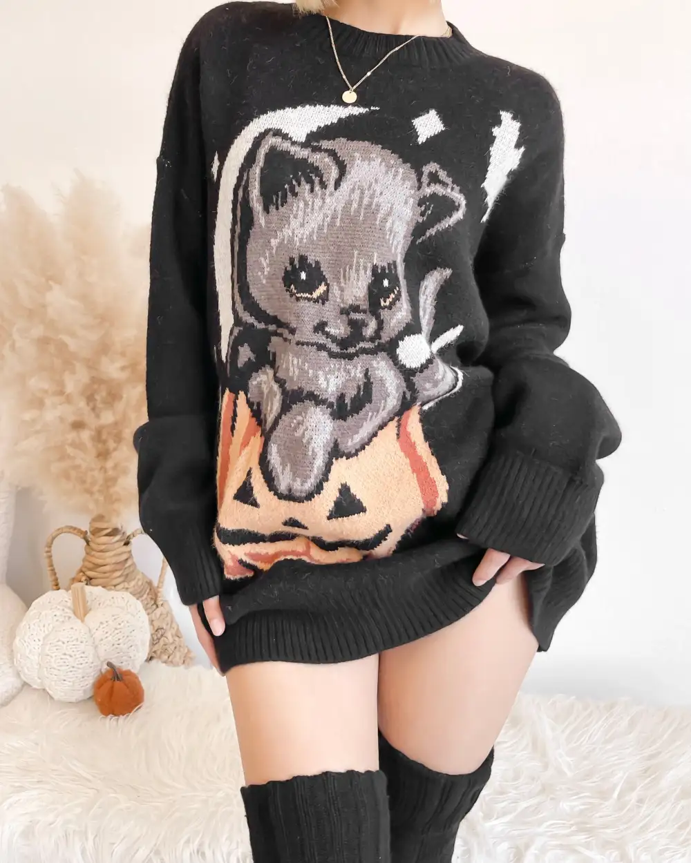 VINTAGE INSPIRED: JACK-CLAW-LANTERN OVERSIZED KNIT SWEATER