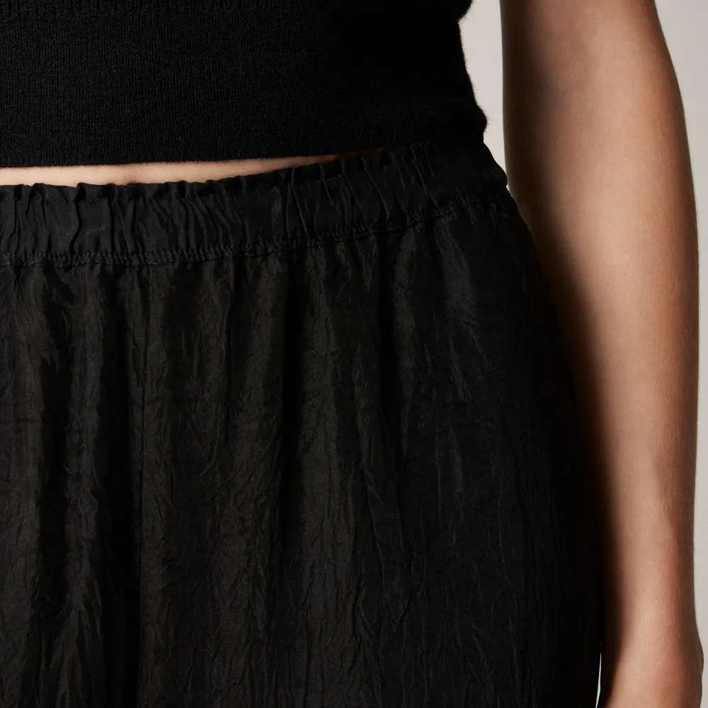 Stratus Pant in Textured Satin