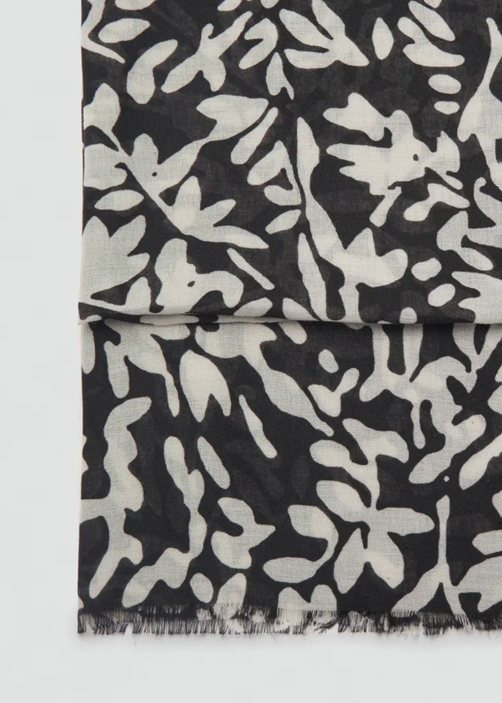 Black Casual Style Floral  Print  Scarf